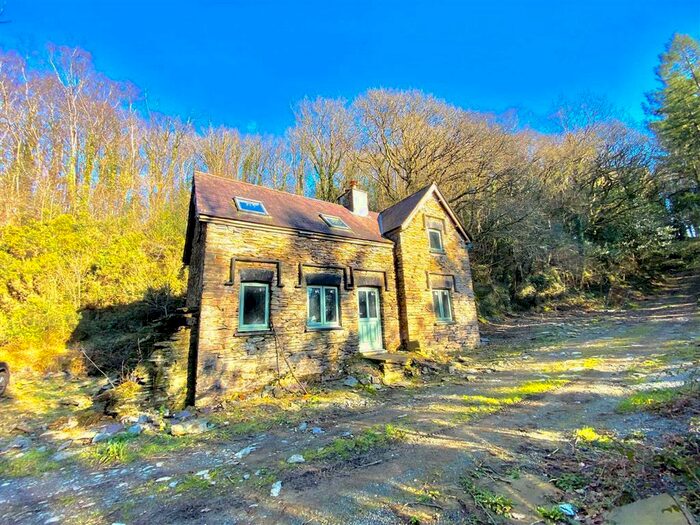 1 Bedroom Smallholding For Sale In Llwyndrain, Pembrokeshire, SA35