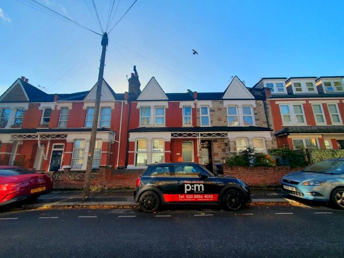 4 Bedroom Terraced House To Rent In Whittington Road, Bowes Park, N22