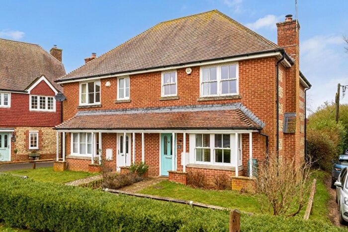 3 Bedroom Semi-Detached House For Sale In Fiveways Close, Baydon, SN8