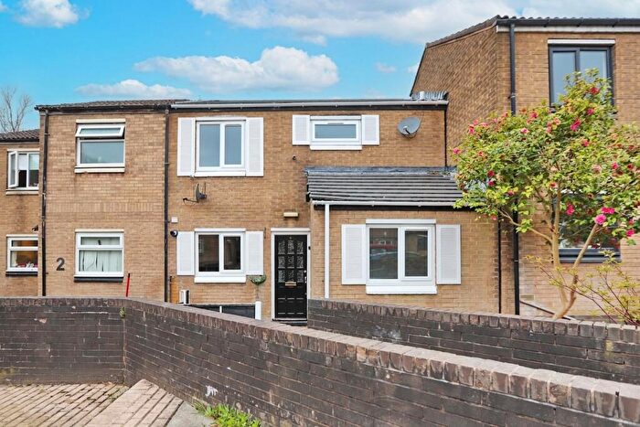 4 Bedroom Terraced House For Sale In Phillips Place, Whitefield, M45