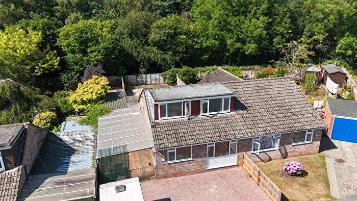 3 Bedroom Semi-Detached House For Sale In Knights Crescent, Newent, GL18