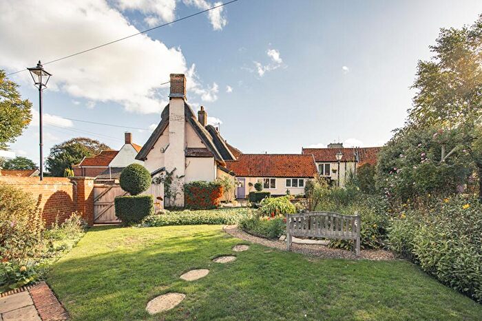 5 Bedroom Cottage For Sale In A Distinguished Grade Ii Listed Home In Hingham, NR9
