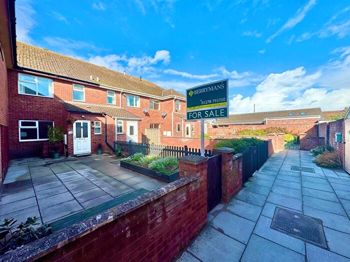 3 Bedroom Terraced House For Sale In Poplar Road, Burnham-On-Sea, TA8