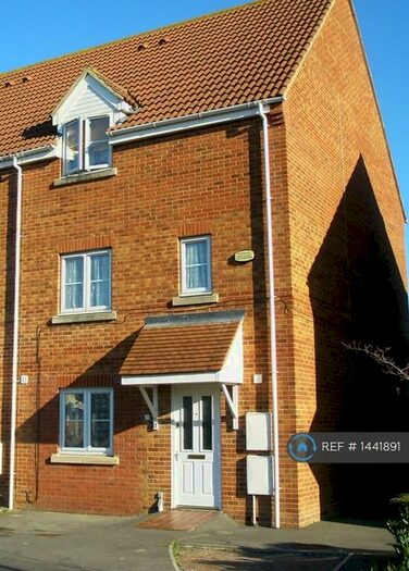Studio To Rent In Marsh Farm Lane, Swindon, SN1