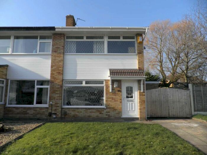 3 Bedroom Semi-Detached House To Rent In Birdwell Drive, Warrington, WA5