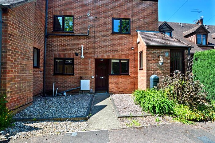 2 Bedroom Flat To Rent In Heron Court, Bishops Stortford, Herts, CM23