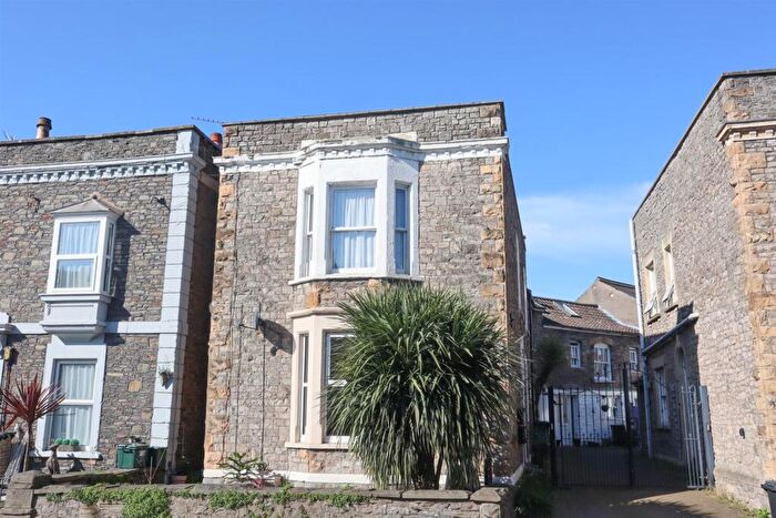 1 Bedroom Flat To Rent In Kenn Road, Clevedon, BS21