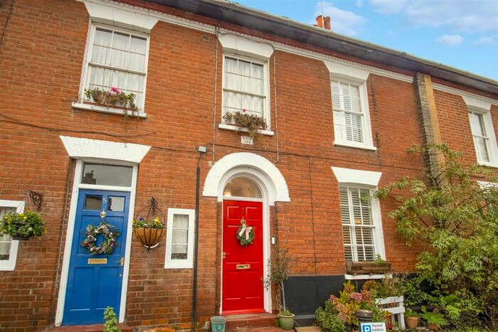 3 Bedroom Terraced House To Rent In Anchor Hill, Wivenhoe, Colchester, CO7