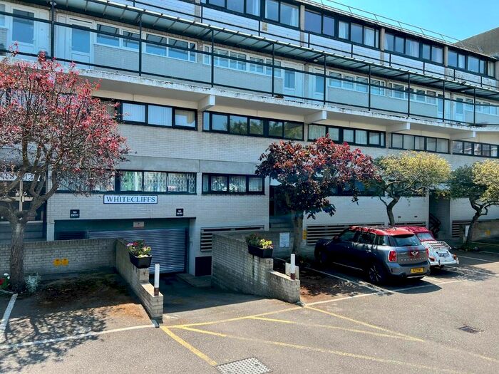 2 Bedroom Flat To Rent In Whitecliffs, The Leas, Folkestone, CT20