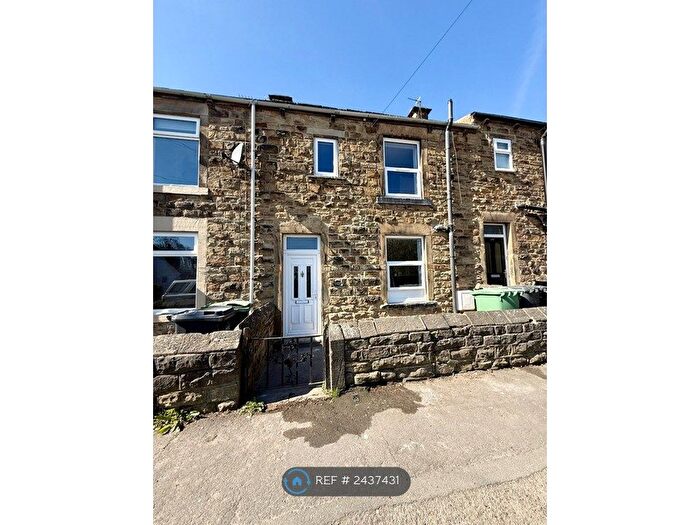 2 Bedroom Terraced House To Rent In Oxford Road, Gomersal, Cleckheaton, BD19