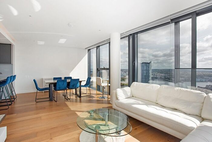 3 Bedroom Flat To Rent In Marsh Wall, E14