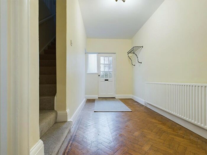 3 Bedroom Terraced House For Sale In Windlesham Avenue, BN1
