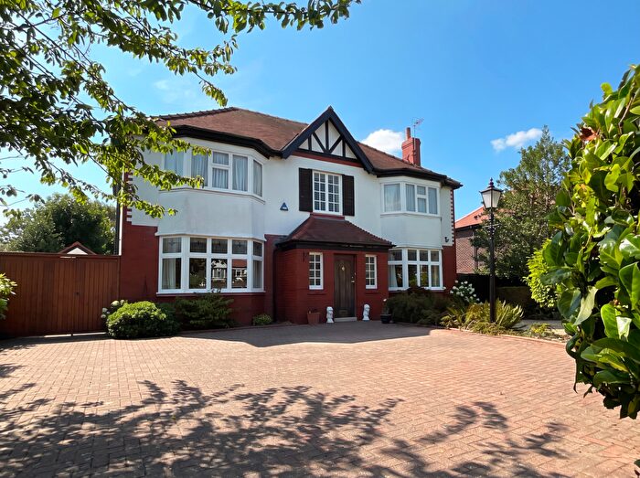 4 Bedroom Detached House For Sale In Waterloo Road, Birkdale, Southport, PR8