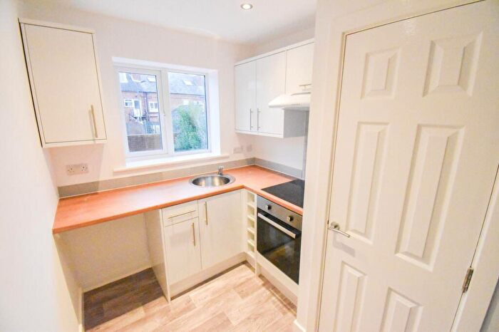 2 Bedroom Flat To Rent In Patchwork Row, Shirebrook, Mansfield, NG20