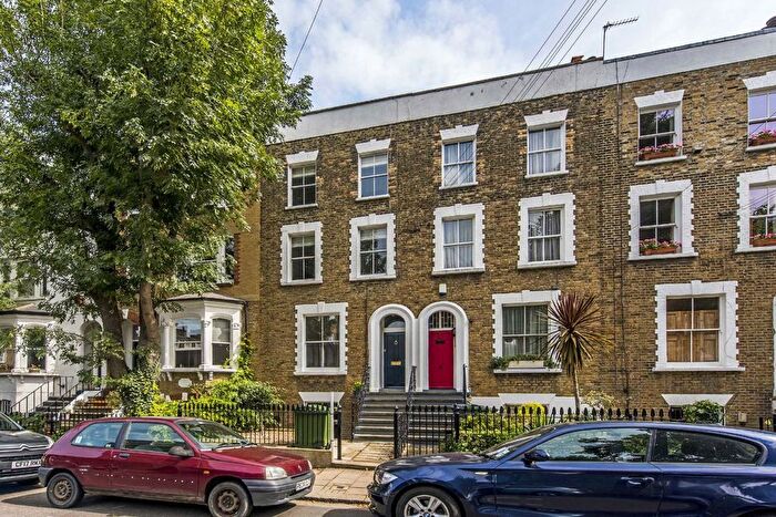 1 Bedroom Flat To Rent In St. Martin's Road, Stockwell, SW9