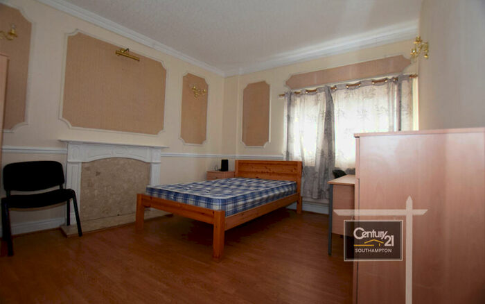 9 Bedroom Semi-Detached House To Rent In |Ref: |, Lodge Road, Southampton, SO14