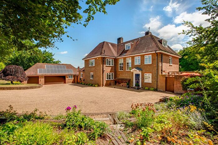 8 Bedroom Detached House For Sale In Wendover, Buckinghamshire, HP22