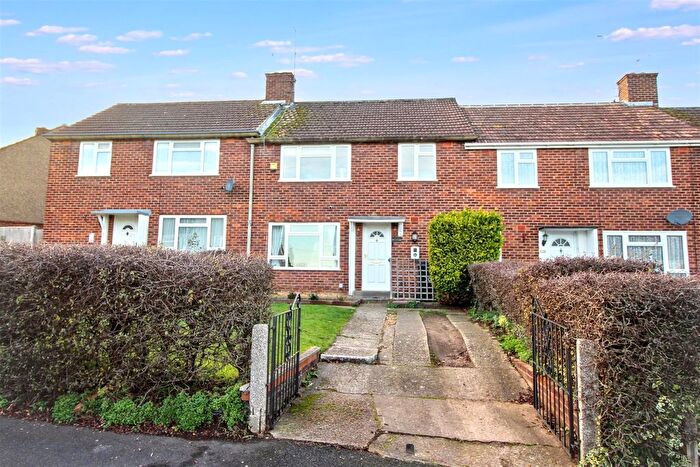 4 Bedroom Terraced House For Sale In Brockley Close, Tilehurst, Reading, RG30