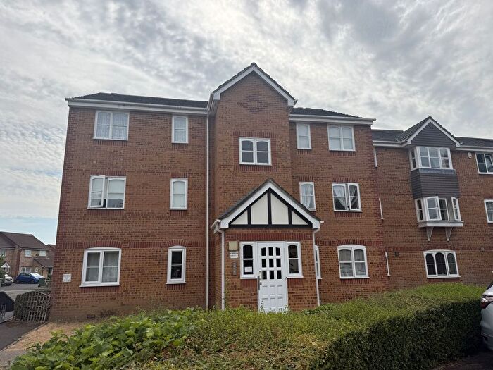 1 Bedroom Flat To Rent In Mullards Close, Mitcham Junction, CR4