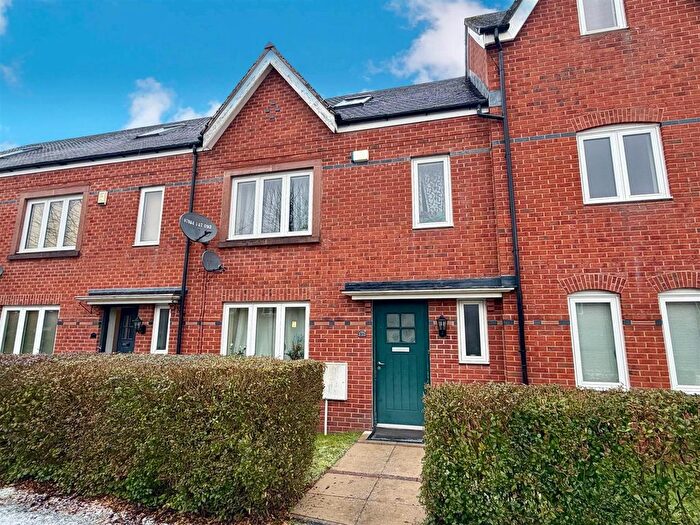 4 Bedroom Town House For Sale In Parkgate Road, West Timperley, Altrincham, WA14