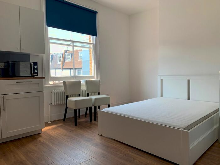 1 Bedroom Flat To Rent In Shepherds Bush Road, W6