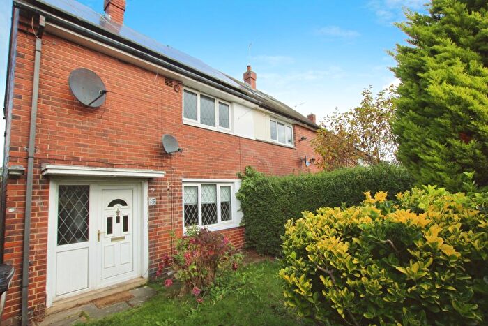 2 Bedroom Semi Detached House To Rent In Albert Drive, Morley, LS27