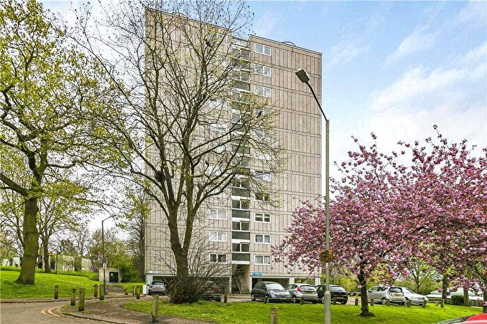 1 Bedroom Flat To Rent In Tunworth Crescent, Roehampton, SW15