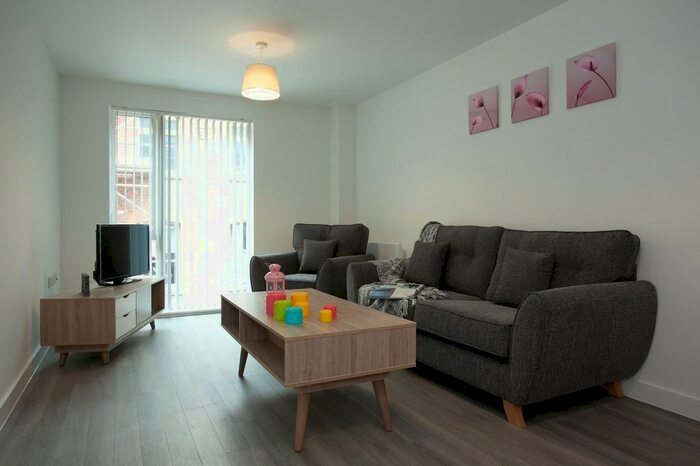 2 Bedroom Flat To Rent In Simpson Street, Halo House, M4