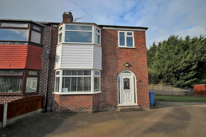 3 Bedroom Semi-Detached House To Rent In Fairfax Drive, Runcorn, WA7