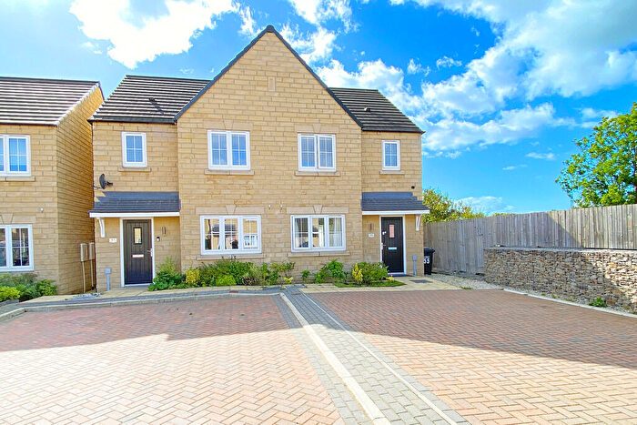 3 Bedroom Semi-Detached House For Sale In Buttersyke Way, Pannal, Harrogate, HG3