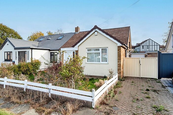 2 Bedroom Semi Detached Bungalow For Sale In Oak Way, Bedfont, Greater London, TW14