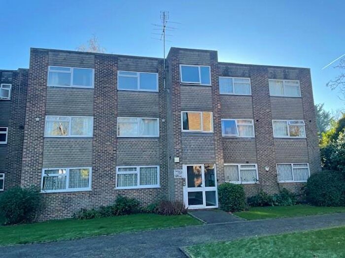 2 Bedroom Flat To Rent In Cedar Place, Gateway Close, Northwood, HA6