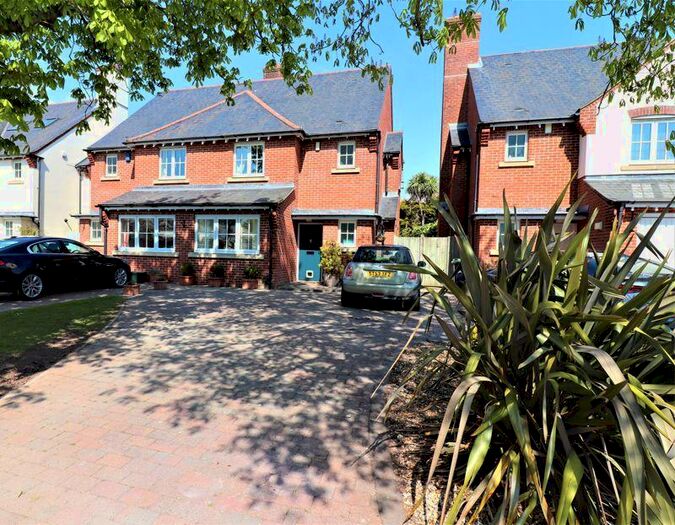 4 Bedroom Semi-Detached House To Rent In Wick Point Mews, Christchurch, Dorset, BH23
