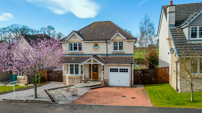 4 Bedroom Detached House For Sale In Oak Loan, Dundee, DD5