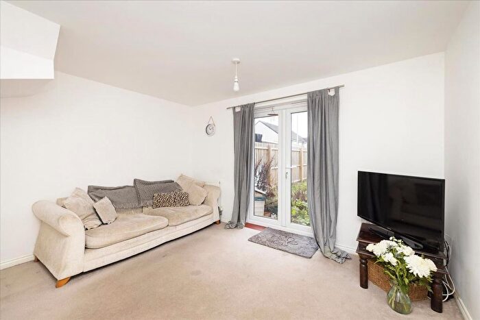 2 Bedroom Terraced House For Sale In Auld Coal Road, Bonnyrigg, EH19