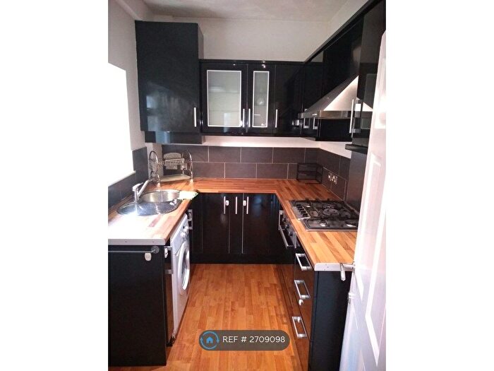 2 Bedroom Terraced House To Rent In Norway Street, Salford, M6