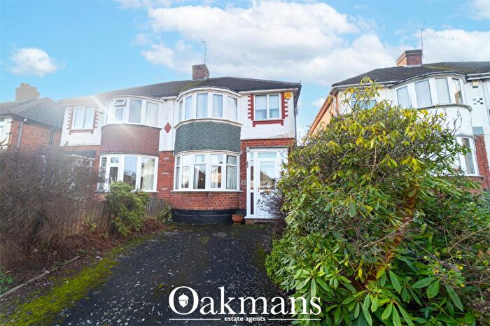 3 Bedroom Semi Detached House For Sale In Middle Meadow Avenue, Quinton, Birmingham, West Midlands, B32