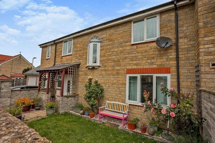 3 Bedroom Semi-Detached House For Sale In Shires Orchard, Croxton Kerrial, Grantham, NG32