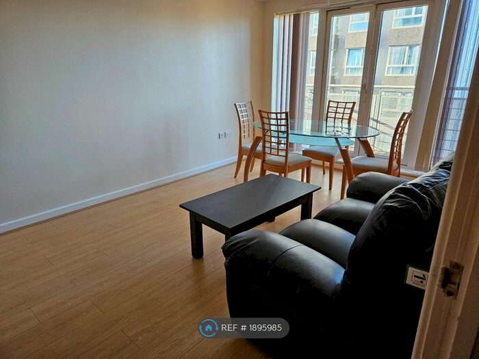 1 Bedroom Flat To Rent In Manor House Drive, Coventry, CV1