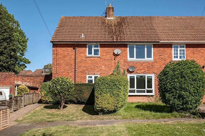 2 Bedroom Flat To Rent In Trussell Close, Winchester, SO22