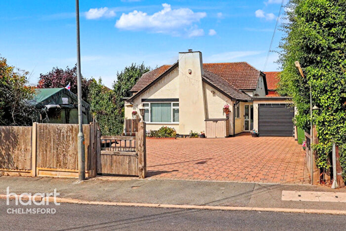6 Bedroom Detached Bungalow For Sale In Pantile Hill, Southminster, CM0