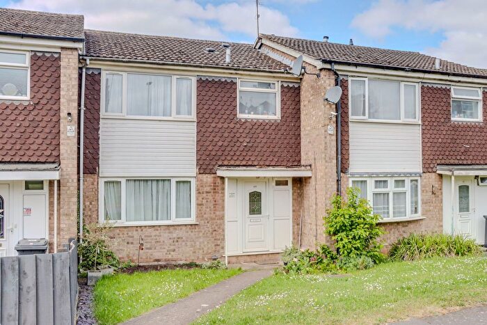 3 Bedroom Terraced House For Sale In Park Rise, Leicester, LE3