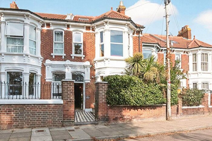 5 Bedroom Terraced House For Sale In Wimbledon Park Road, Southsea, PO5