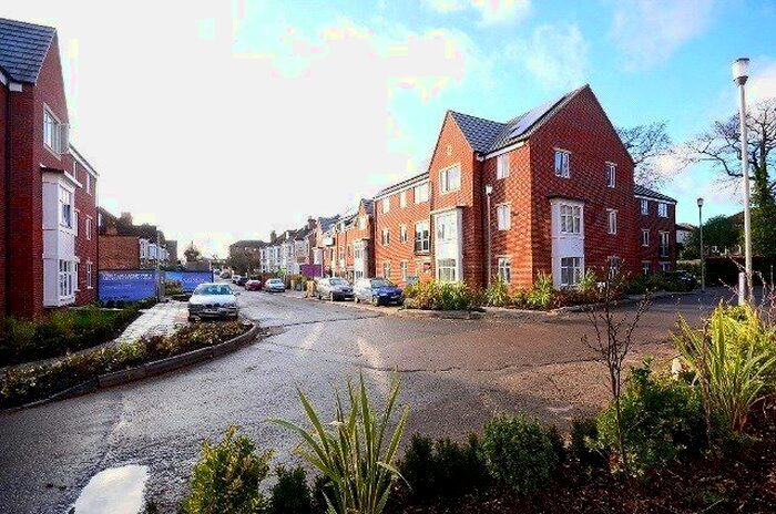 1 Bedroom Flat To Rent In William Court, Chalfont Road, London, SE25