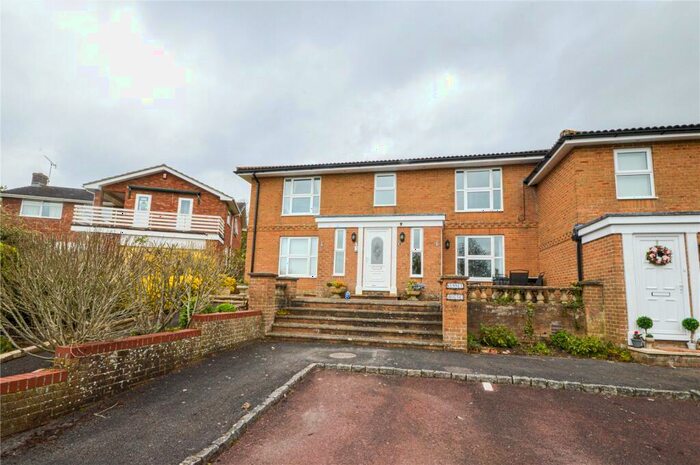 2 Bedroom Apartment To Rent In Tithe Barn Crescent, Old Town, Swindon, SN1