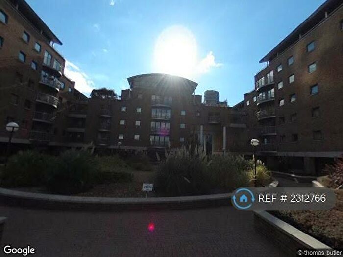 1 Bedroom Flat To Rent In Meridian Place, London, E14
