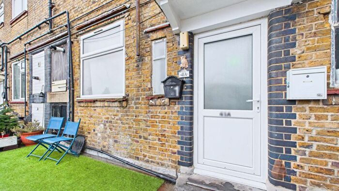 2 Bedroom Flat To Rent In Broadwater Street West, Worthing, BN14