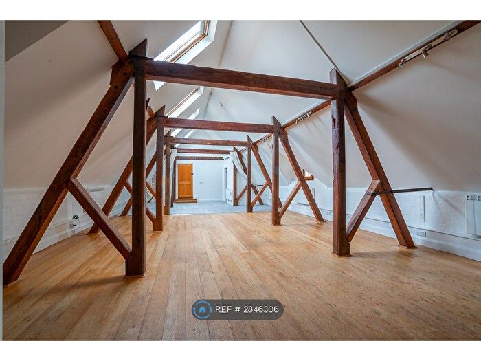 Studio To Rent In The Granary, Dorking, RH4
