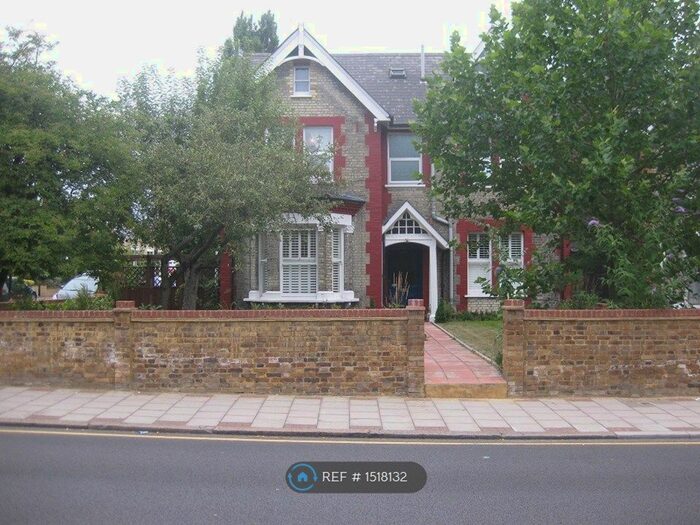 2 Bedroom Flat To Rent In Balham, London, SW12