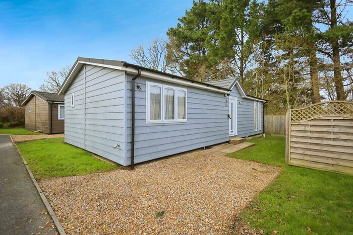 2 Bedroom Park Home For Sale In Golden Cross, Hailsham, BN27
